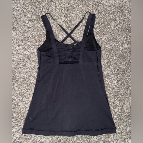 Lululemon hot top street  tank SZ 4 - Picture 10 of 11